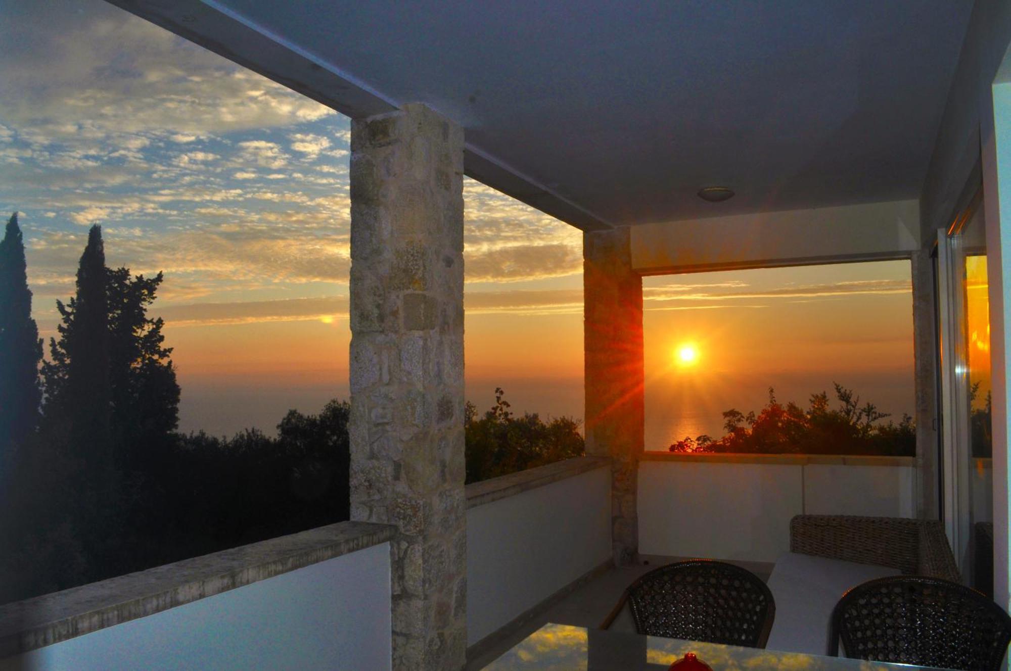 Lemoni Apartments Pelekas Ngoại thất bức ảnh