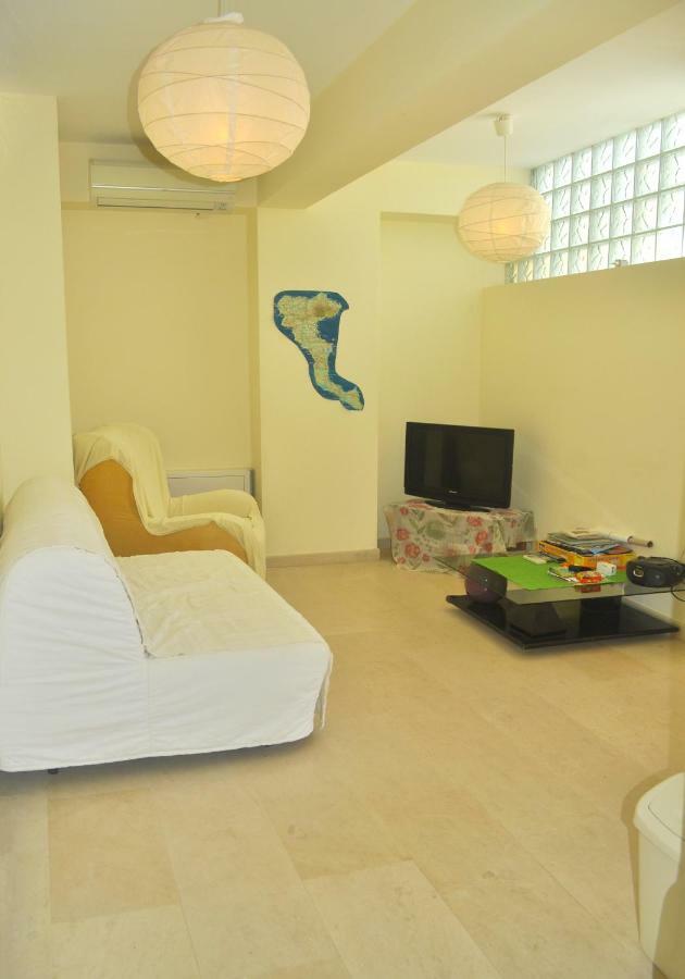 Lemoni Apartments Pelekas Ngoại thất bức ảnh